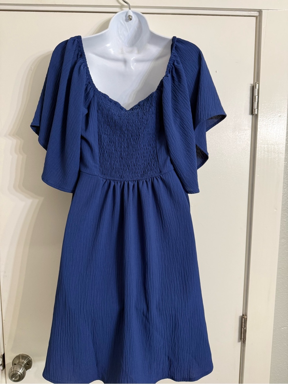 NWT Dokotoo Tie-Front Midi Dress in Navy Blue with Flutter Sleeves size M - Picture 7 of 10
